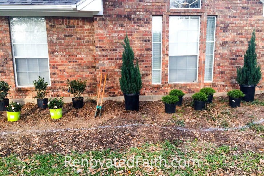 Front Yard Landscaping Ideas & Design Tips on a Budget