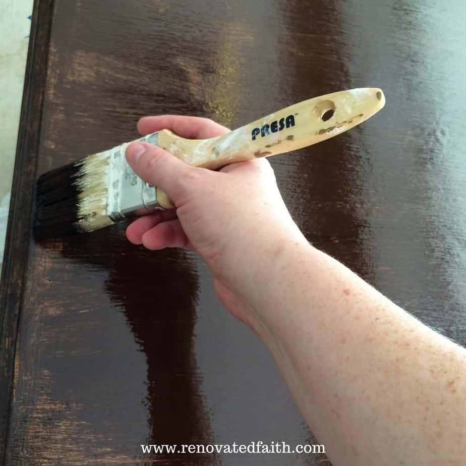 How Gel Stain Makes Painted Wood Beams  - mimiberry creations