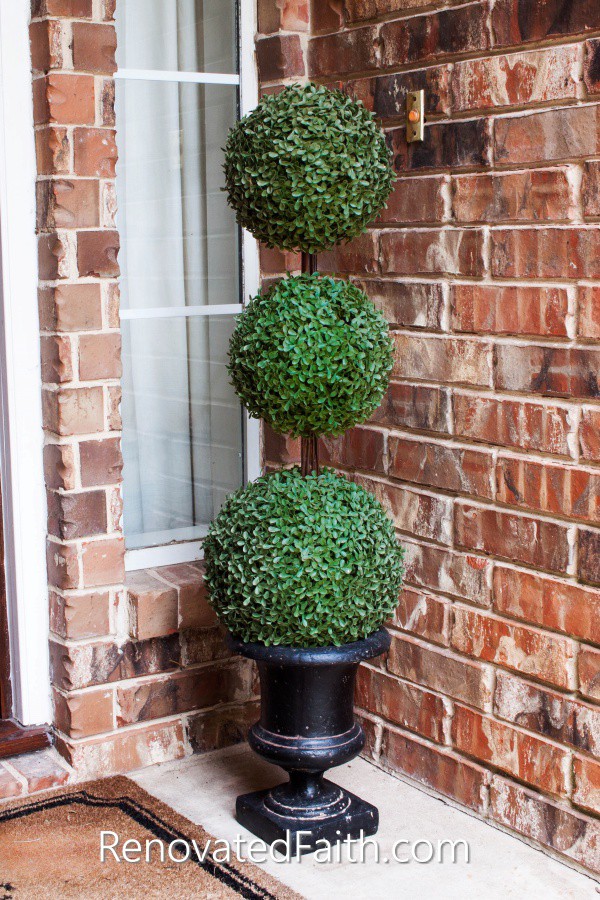 The Easiest Diy Topiary Trees On A, How To Make A Fake Outdoor Tree
