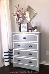 Why I Don't Use Chalk Paint - See why my process is faster, less-expensive and achieves a more durable finish than chalk paint! Why I Don't Use Chalk Paint - My Better Alternative. #chalkpaint #latexpaint #paintfurniture #chalkpaintingfurniture #renovatedfaith #howtopaintfurniture www.renovatedfaith.com