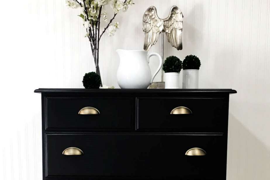 Painting Furniture Black Dresser, Black And White Painted Dresser