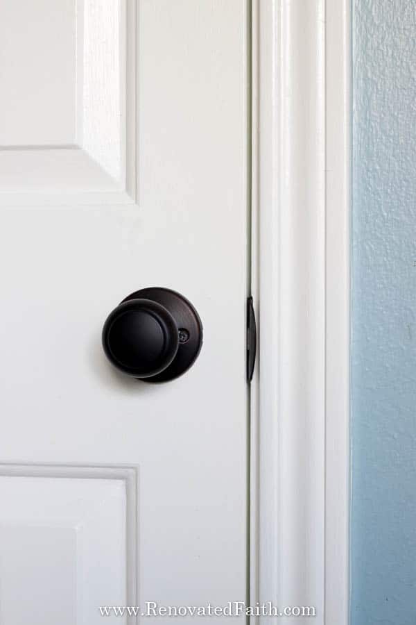 The Best Way To Spray Paint Door Knobs That Will Outlast You House