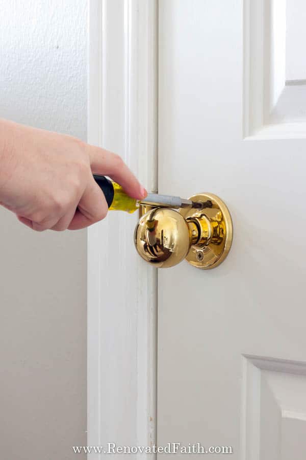 how to spray paint door knobs that last