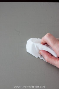 apply stain that looks like wood