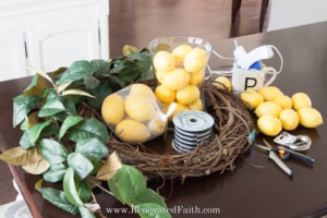 how to make a citrus wreath