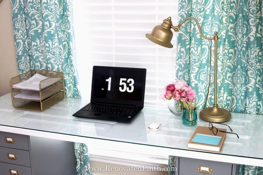 7 Home Office Ideas For Women And Feminine Checklist - Women S Home Office Decorating Ideas