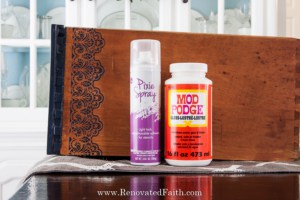 how to stencil on wood