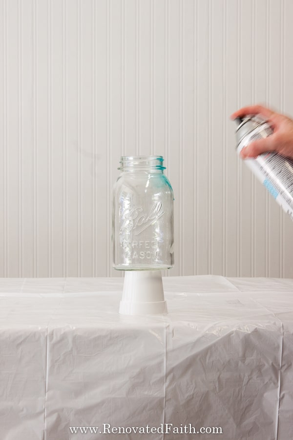 how to paint mason jars