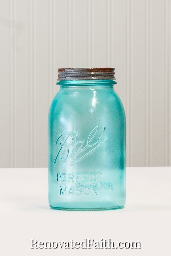 how to paint mason jars