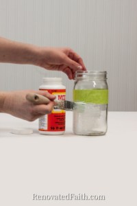 how to paint mason jars gold