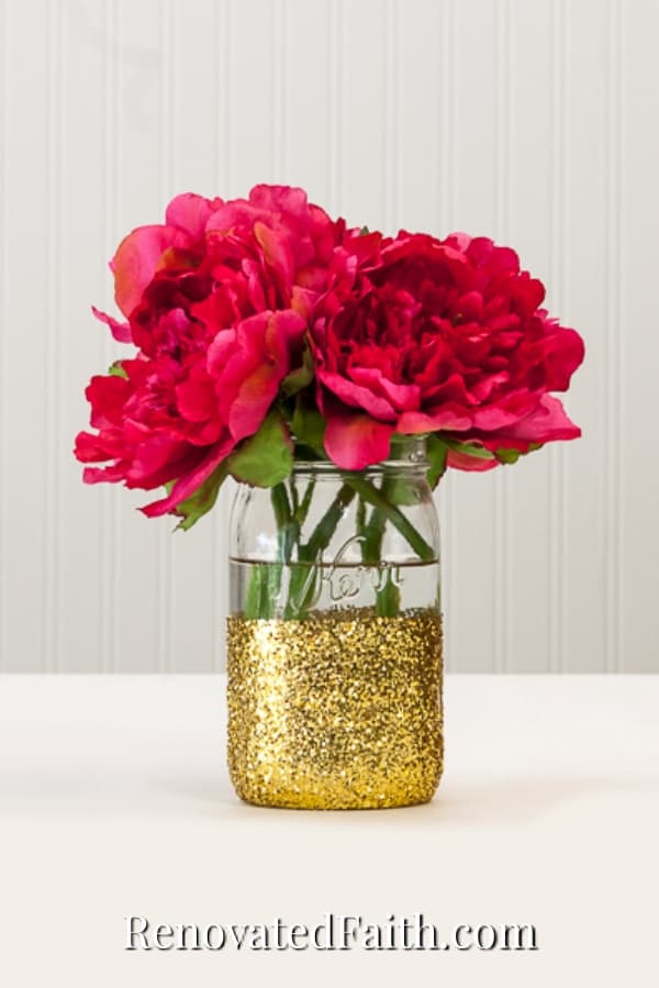 how to add glitter to a mason jar