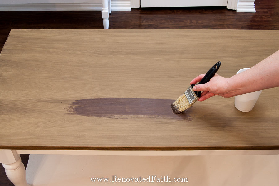 Easy DIY Farmhouse Coffee Table With Turned Legs 