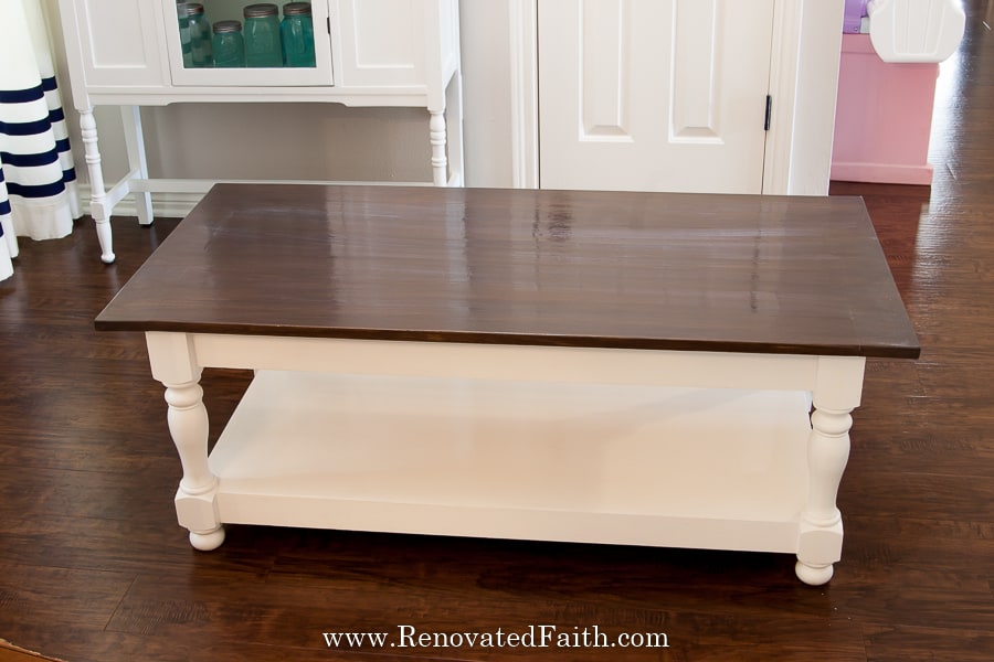 Easy DIY Farmhouse Coffee Table With Turned Legs 