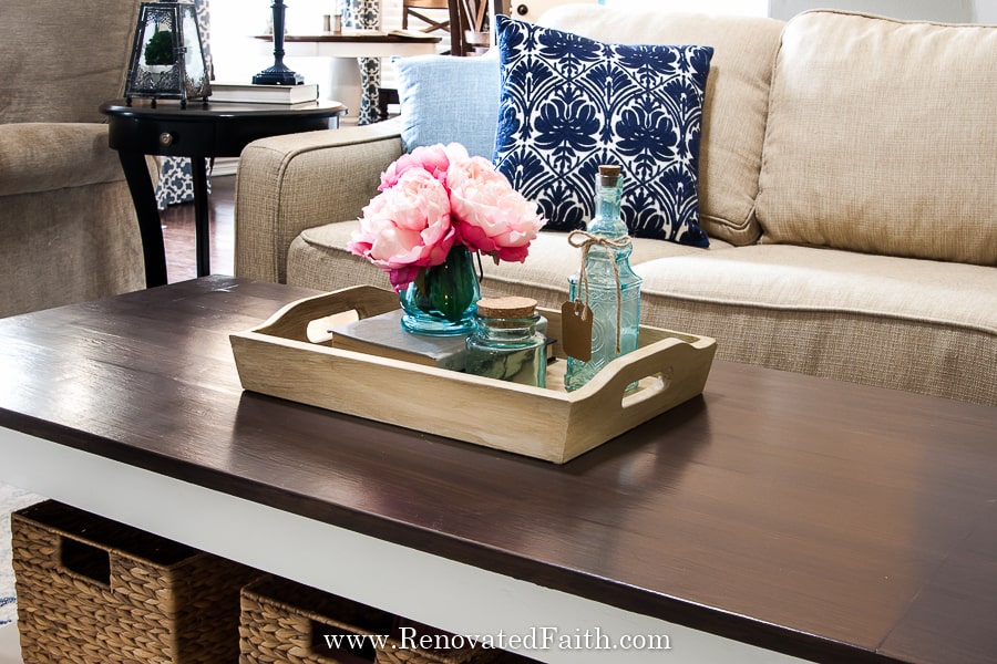 Easy DIY Farmhouse Coffee Table With Turned Legs 