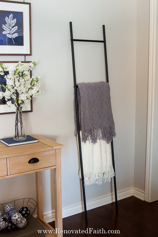 diy picture hanging rail system