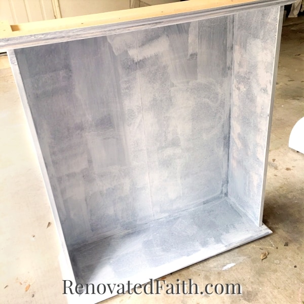 how to paint laminate furniture