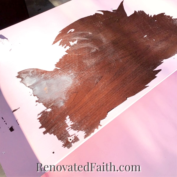 how to paint laminate furniture