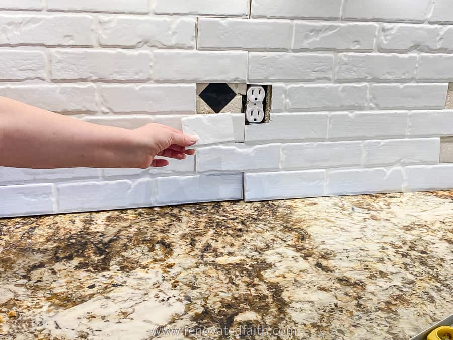 how we will fill gaps in backsplash panel