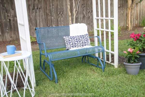 How To Paint Wrought Iron Patio Furniture (LIKE A PRO!)